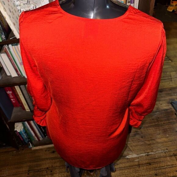 CAbi cherry red Aurora gathered sleeve M flowy top - Picture 4 of 5